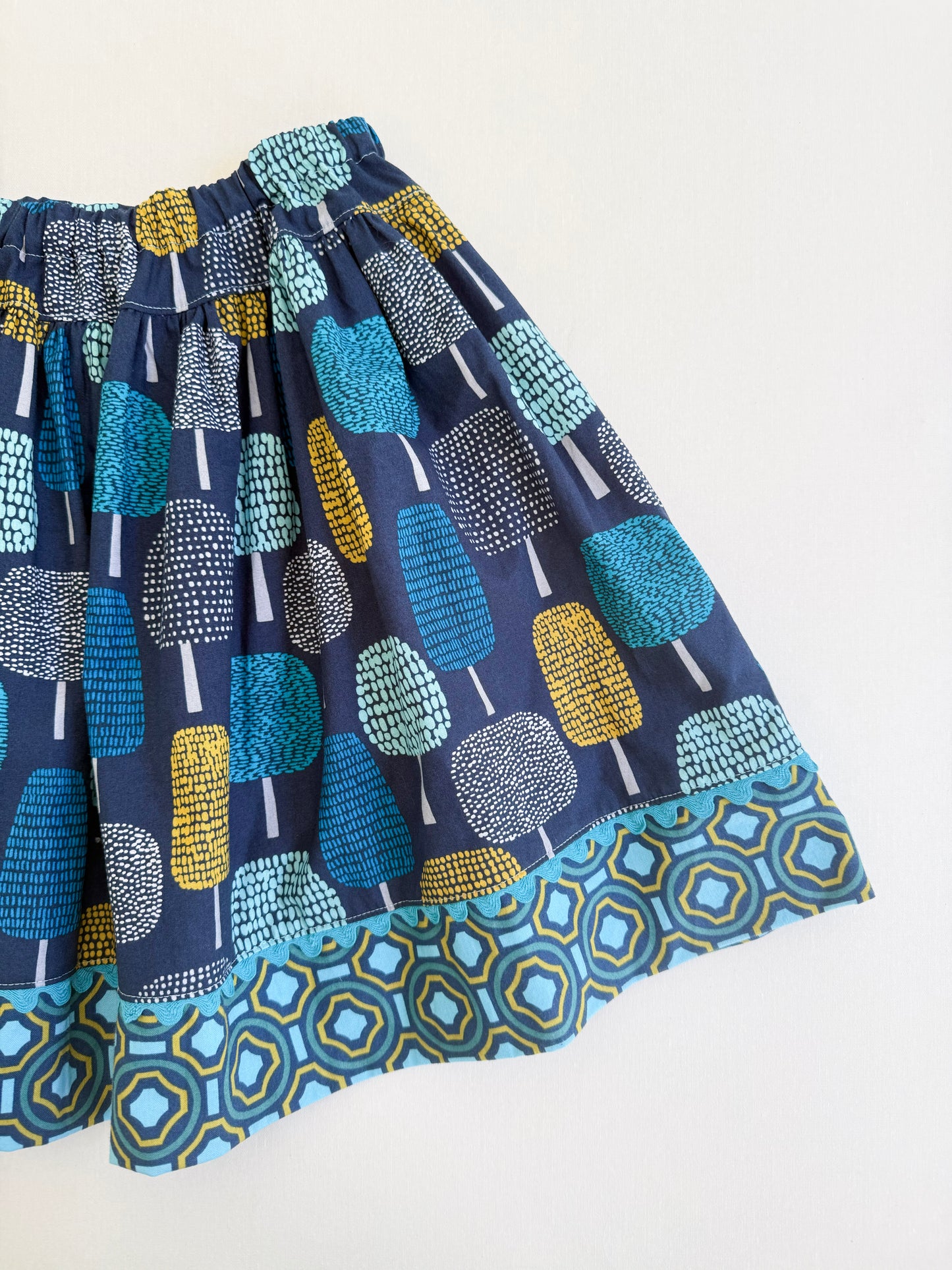 favorite twirl skirt in navy trees Size 6