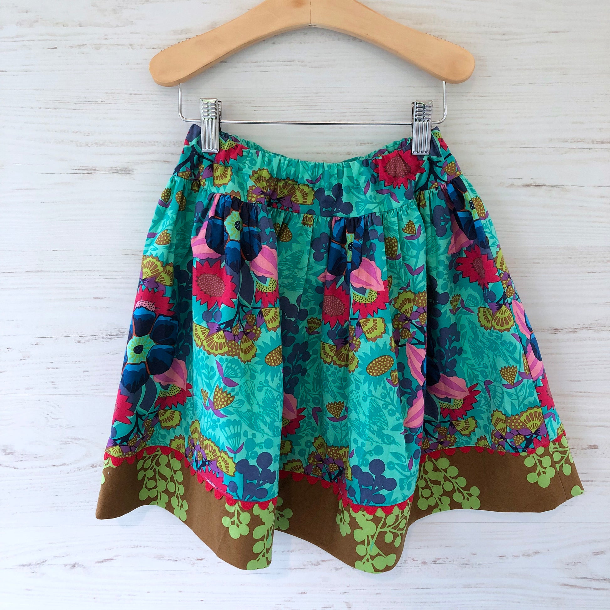 favorite twirl skirt in jade floral bouquet, sizes 3T 4T 5 6 7 8 - little girl Pearl