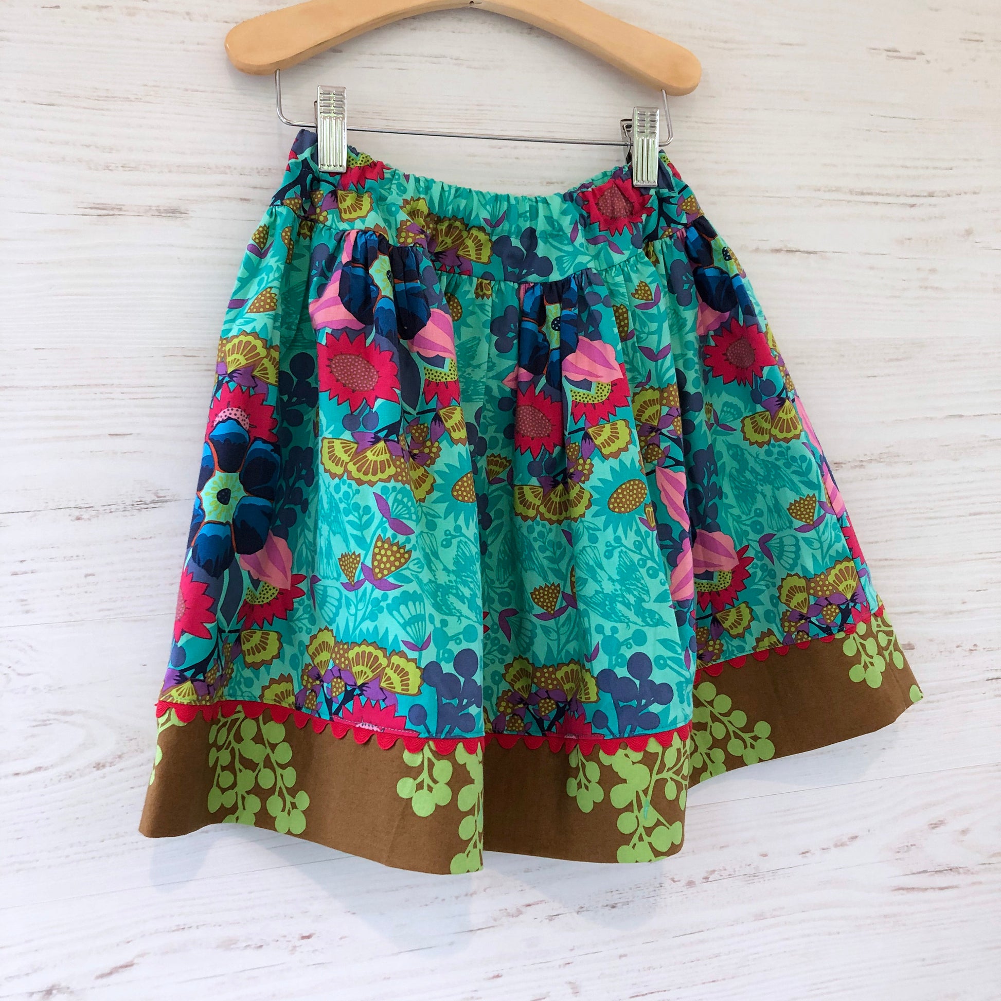 favorite twirl skirt in jade floral bouquet, sizes 3T 4T 5 6 7 8 - little girl Pearl