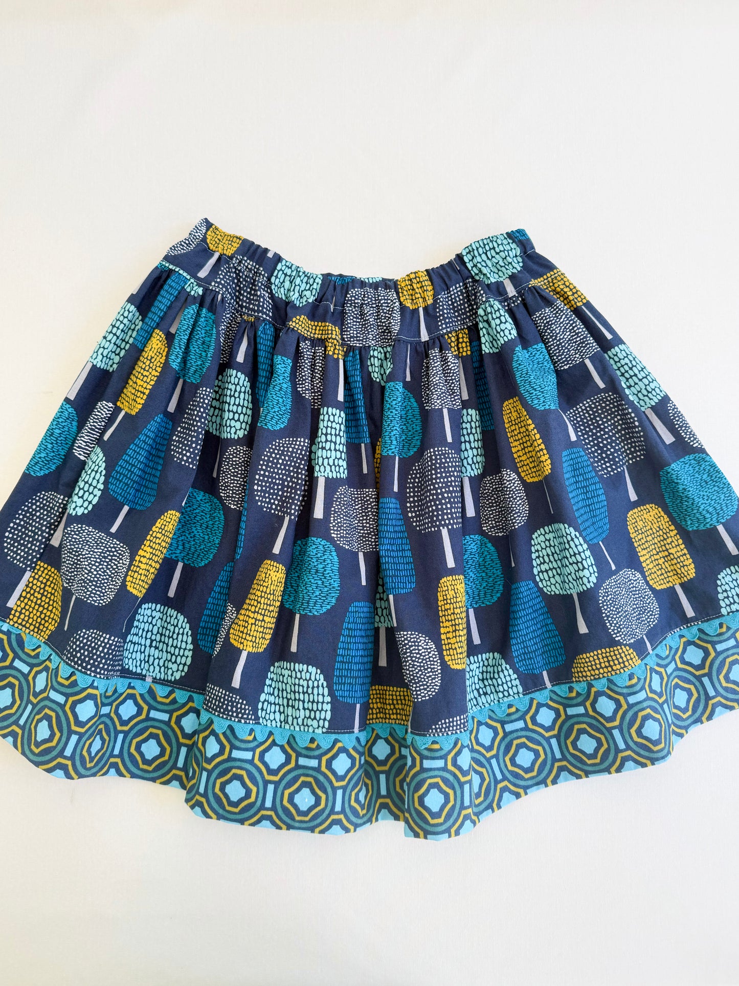 favorite twirl skirt in navy trees Size 6