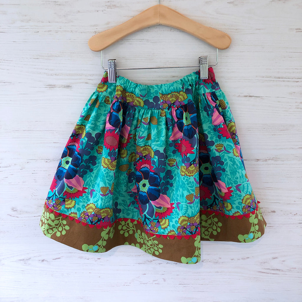 favorite twirl skirt in jade floral bouquet, sizes 3T 4T 5 6 7 8 - little girl Pearl