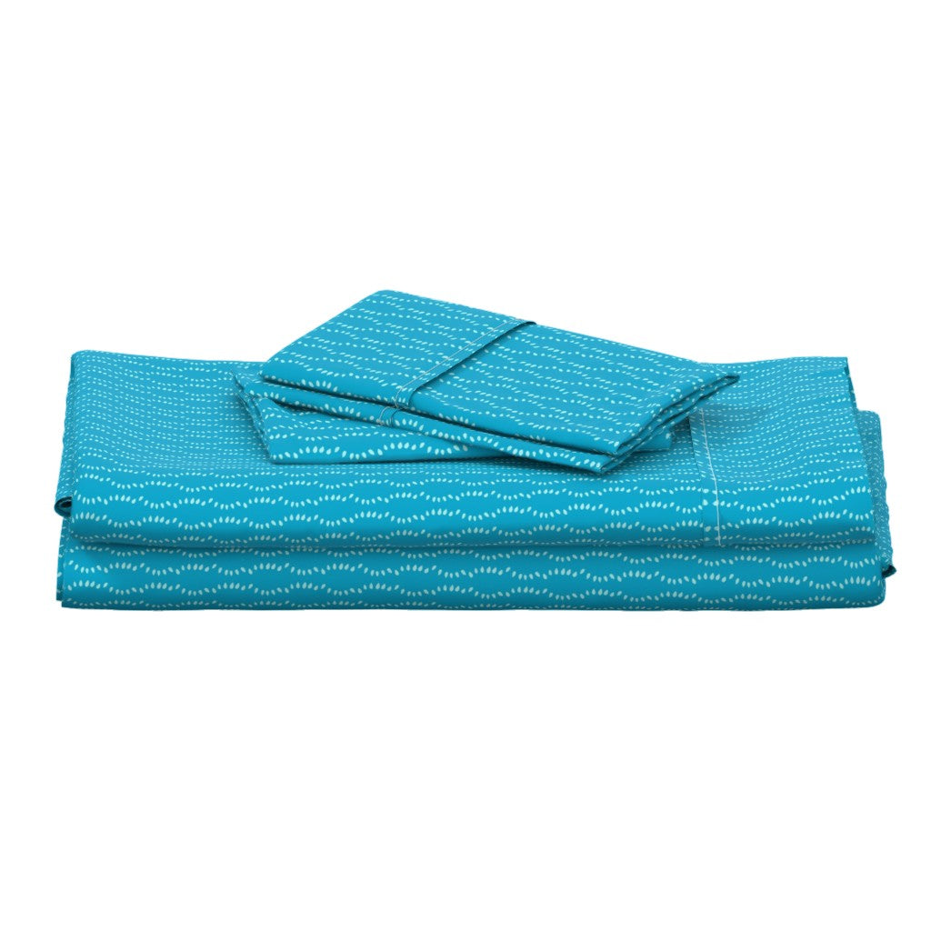 Grand Sateen Sheets in Imprint-teal - little girl Pearl